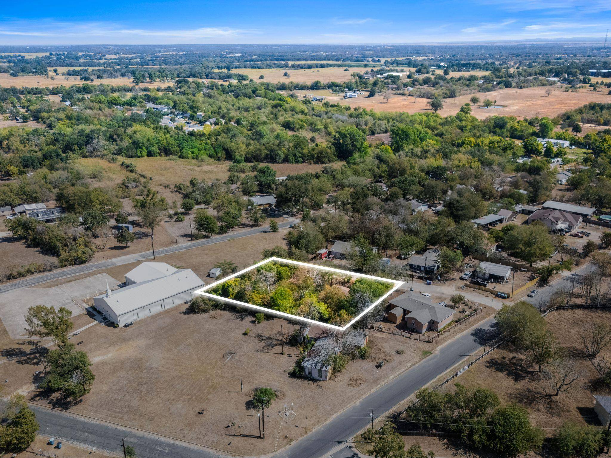 102 Masonic DR, Elgin, TX 78621