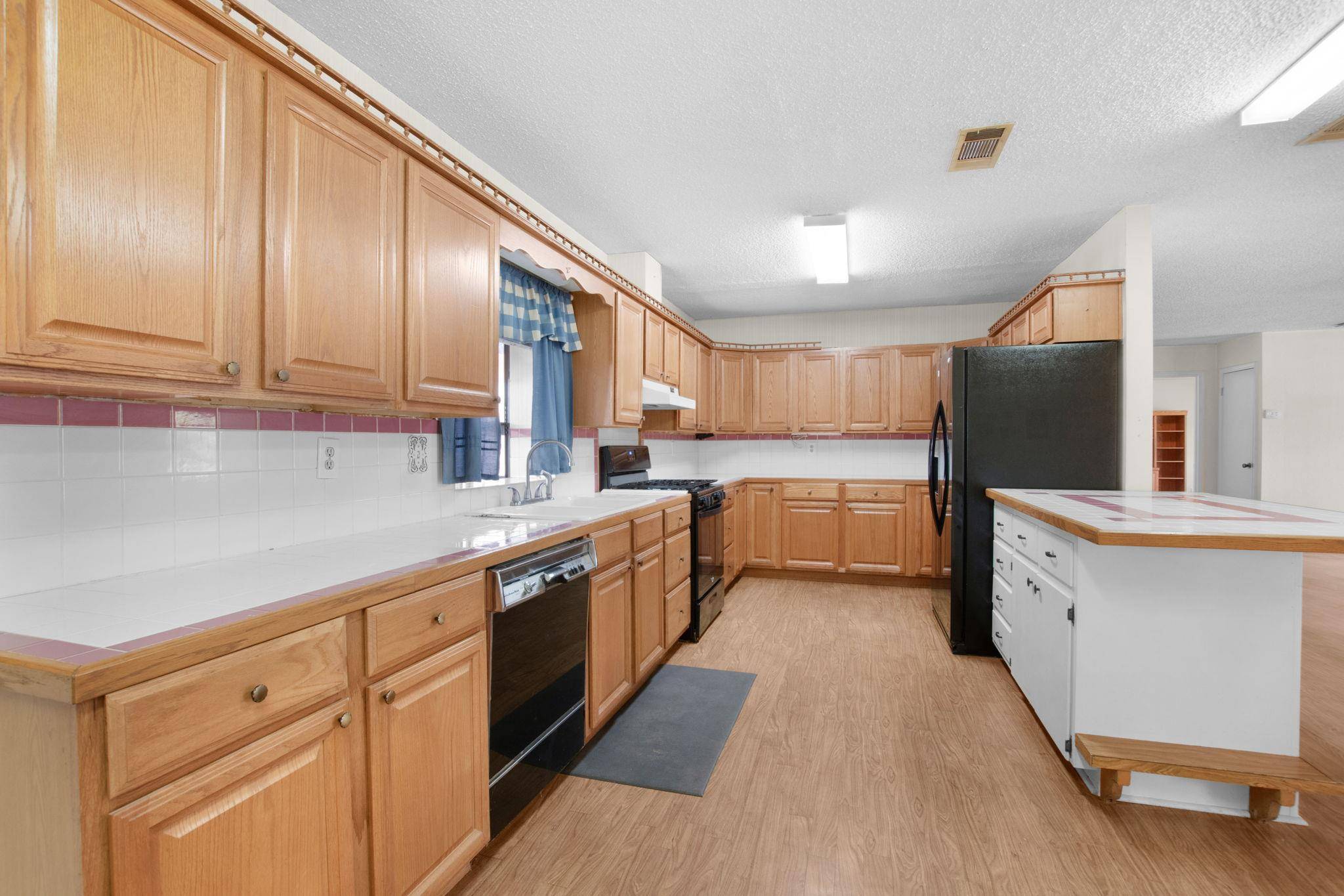 112 Frazier ST, Tow, TX 78672
