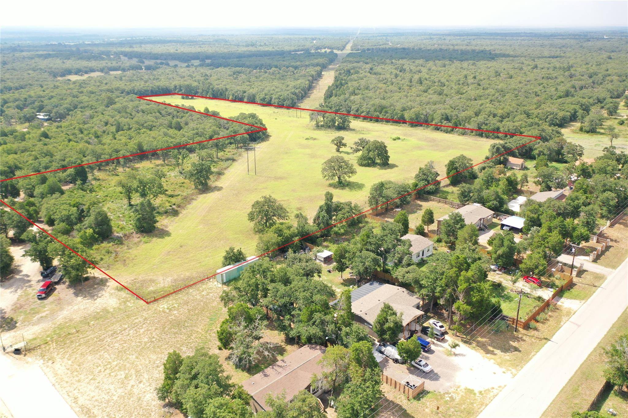 446 Las Lomas DR, Elgin, TX 78621