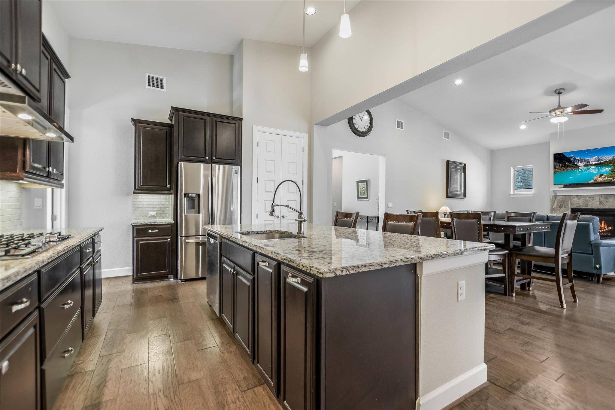 804 Dancing Oak LN, San Marcos, TX 78666