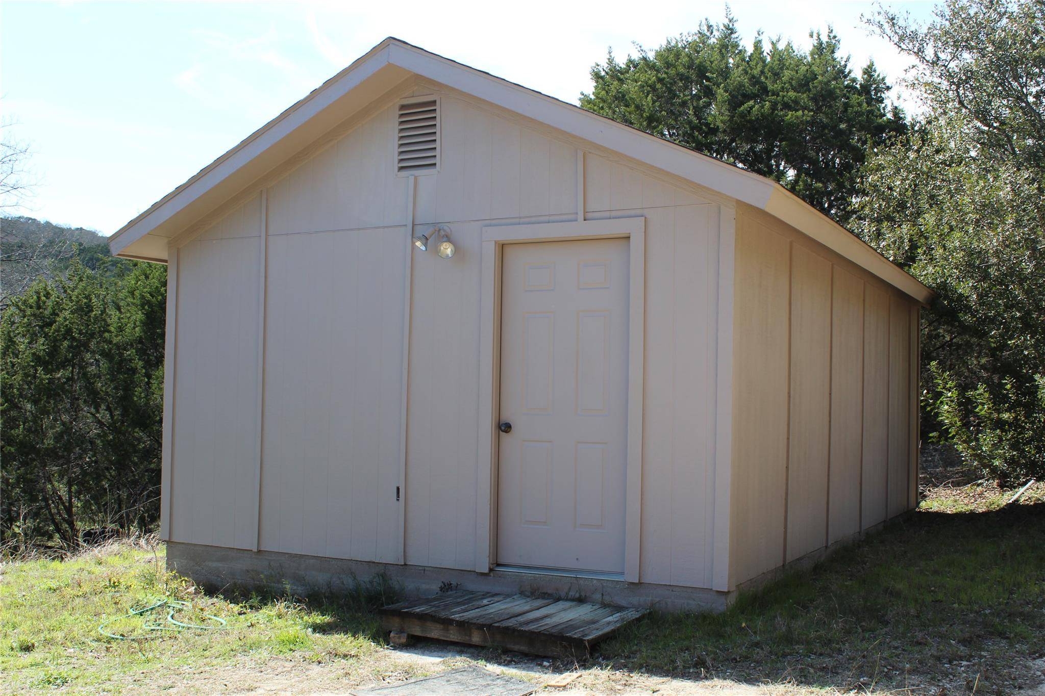 19115 Old F M Road 1431, Jonestown, TX 78645