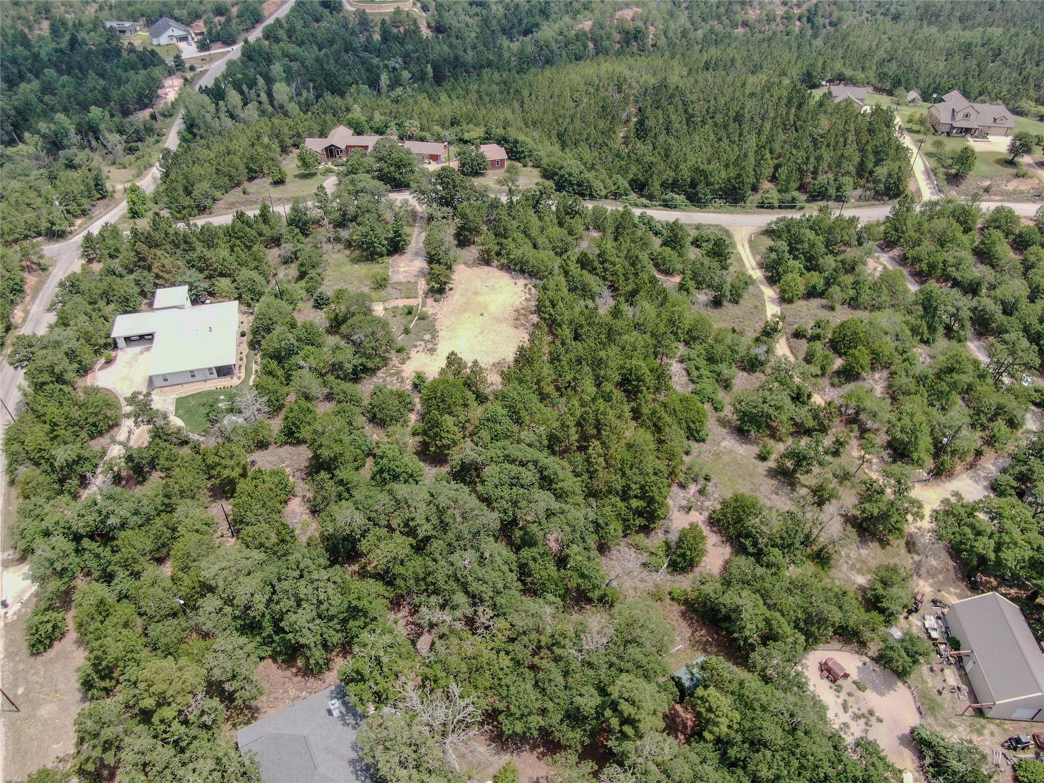 463 Kaanapali LN, Bastrop, TX 78602