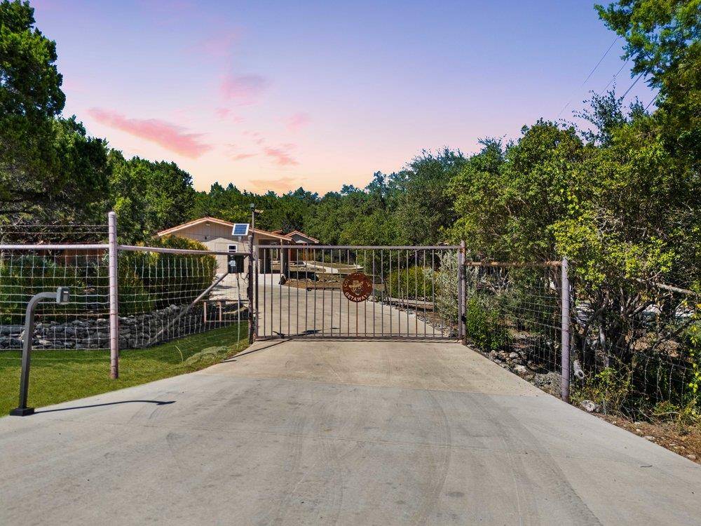 789 Barbara DR, Canyon Lake, TX 78133