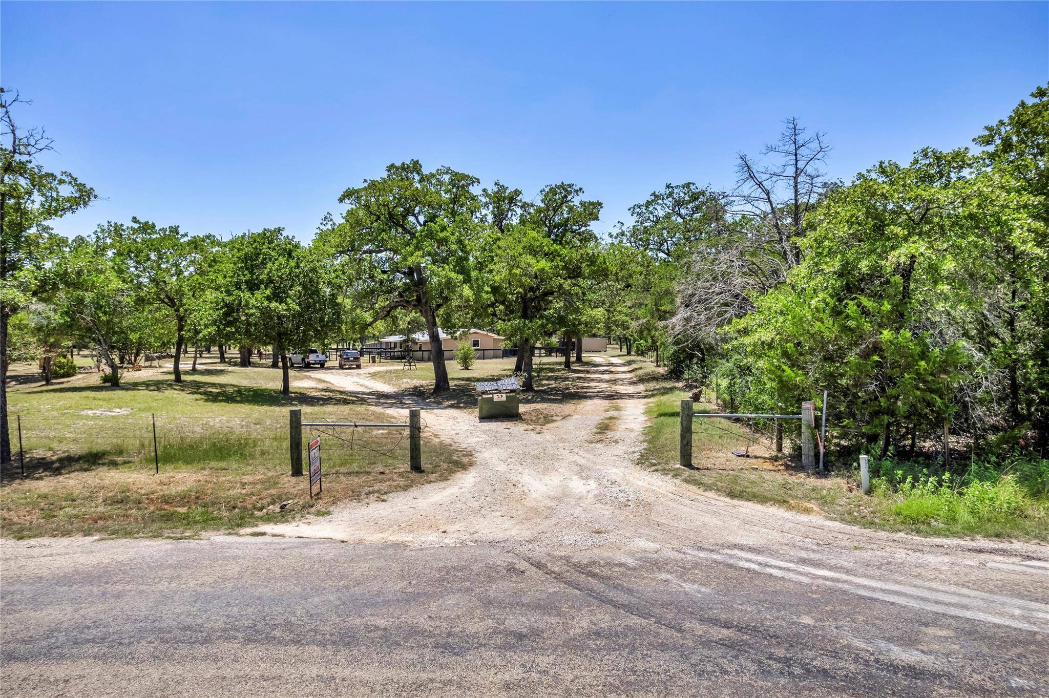 148 Milam LN, Bastrop, TX 78602