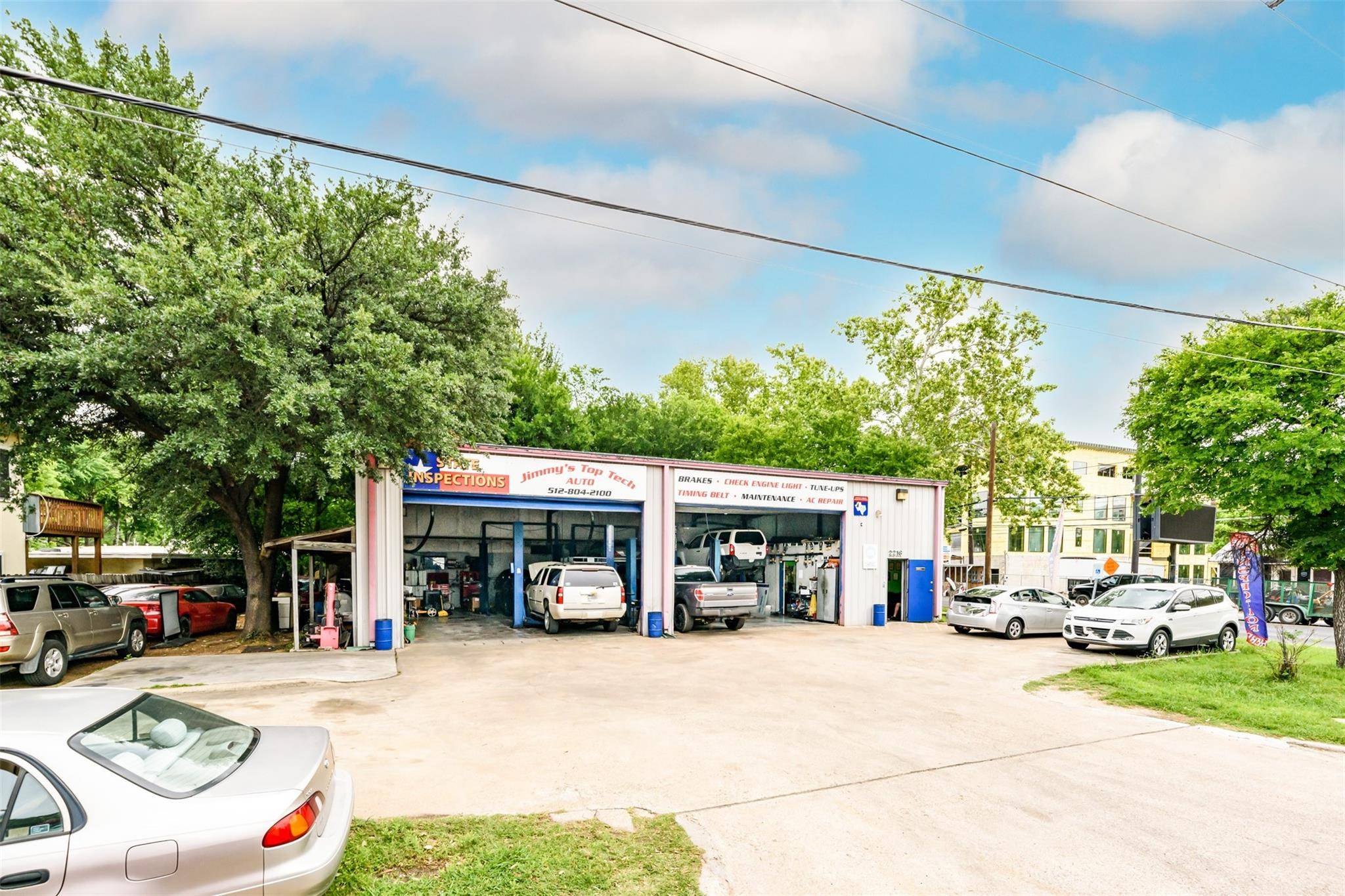 2216 S 1st ST, Austin, TX 78704