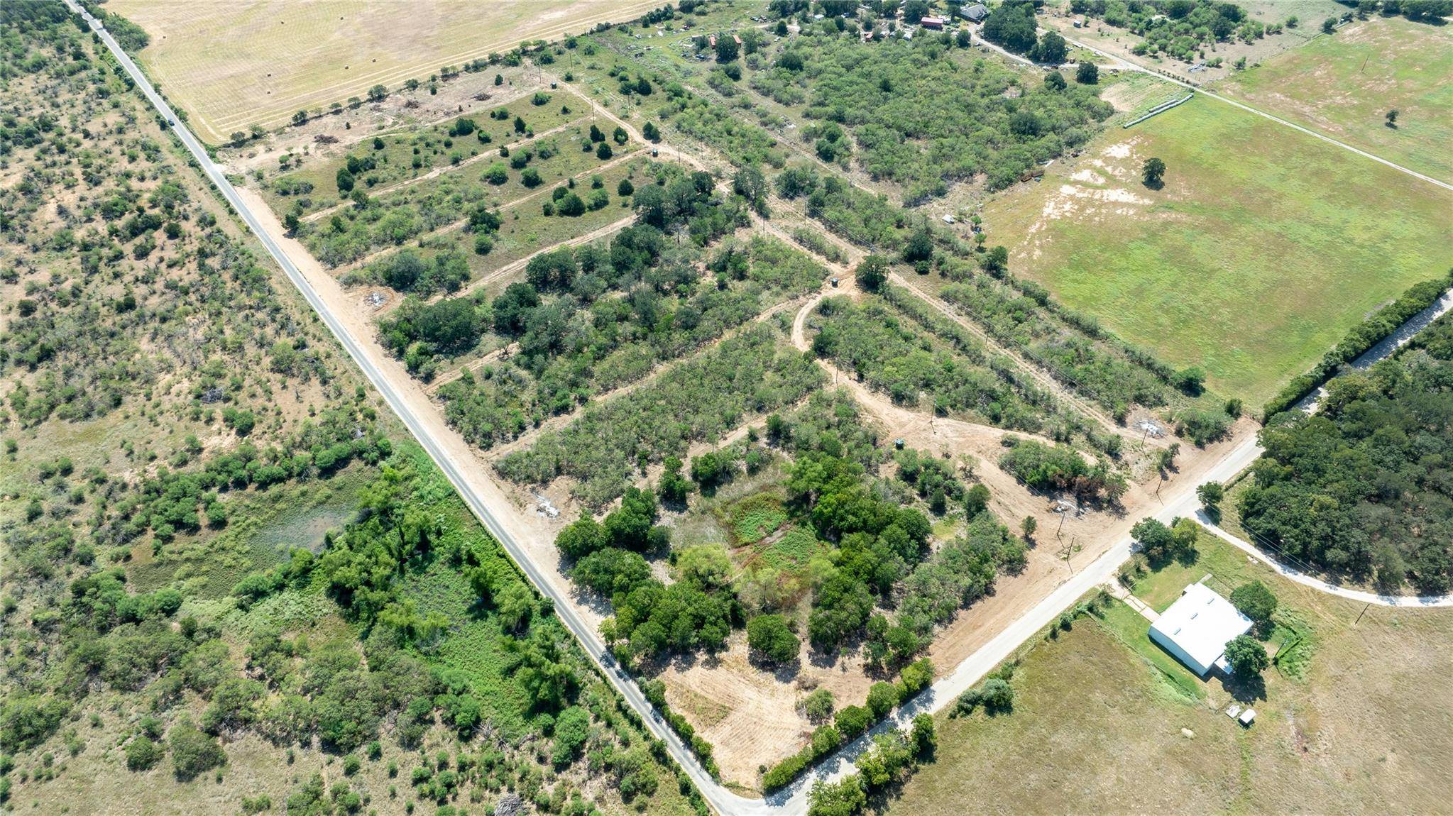 1649 Witter RD, Dale, TX 78616
