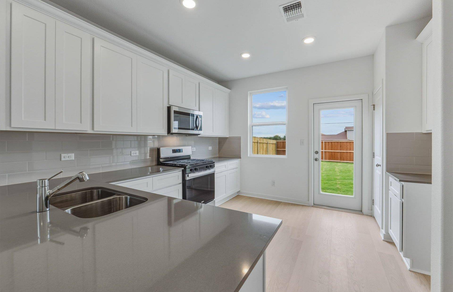 341 Sullivan WAY, Elgin, TX 78621