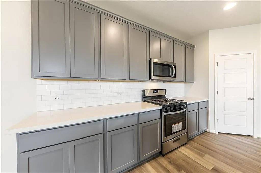 313 Trailside LN, Bastrop, TX 78602