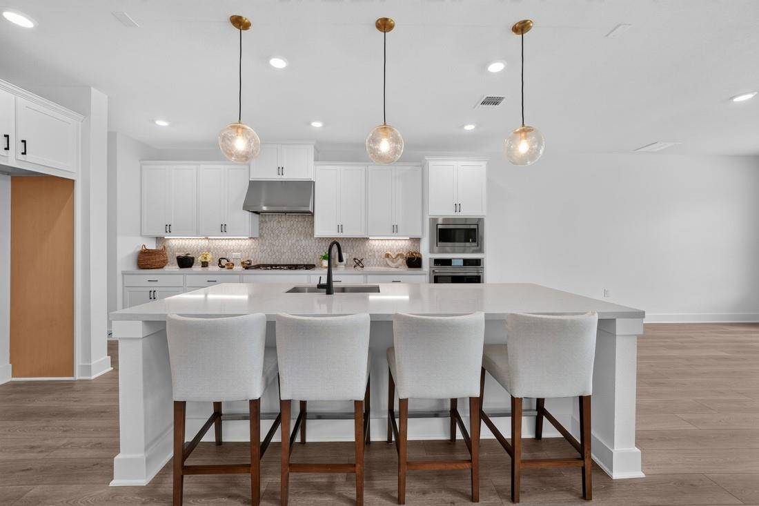 9213 The Ravine WAY, Austin, TX 78744