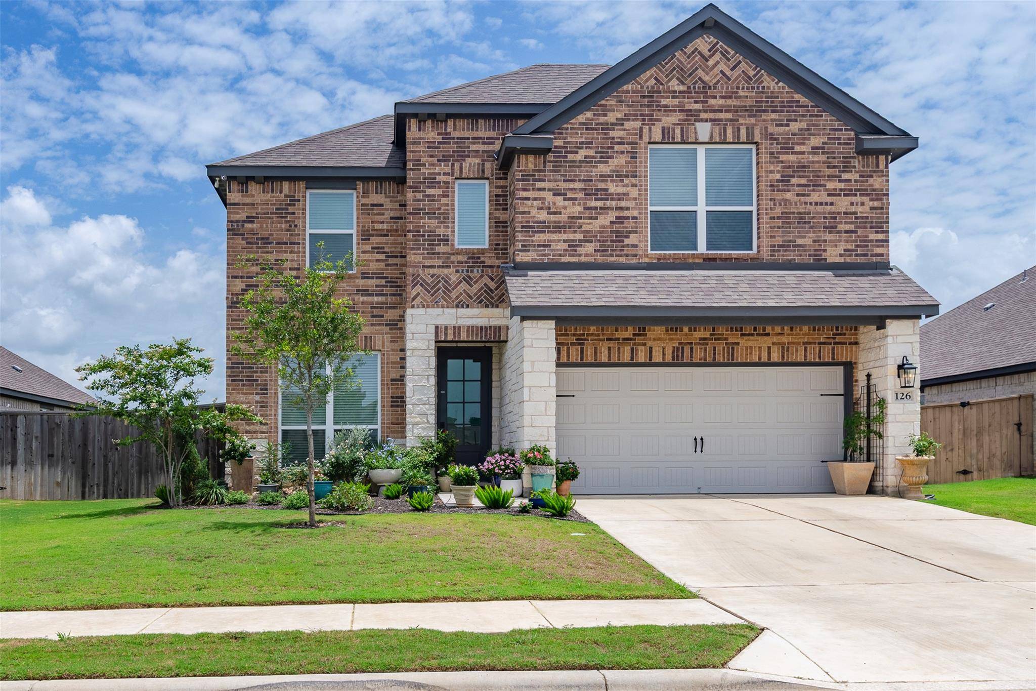 126 Periwinkle LN, Bastrop, TX 78602