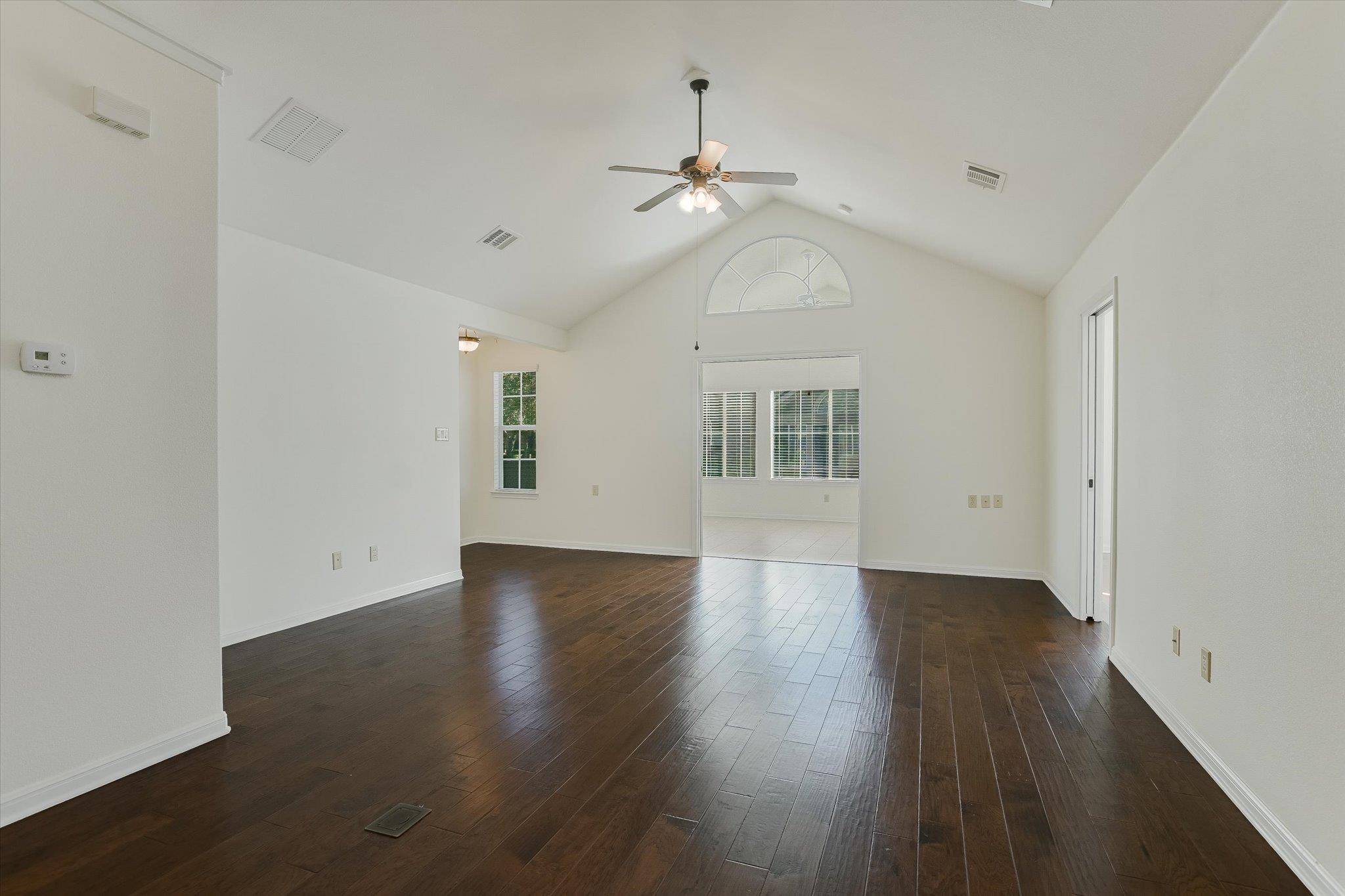 30 Wildwood DR #111, Georgetown, TX 78633