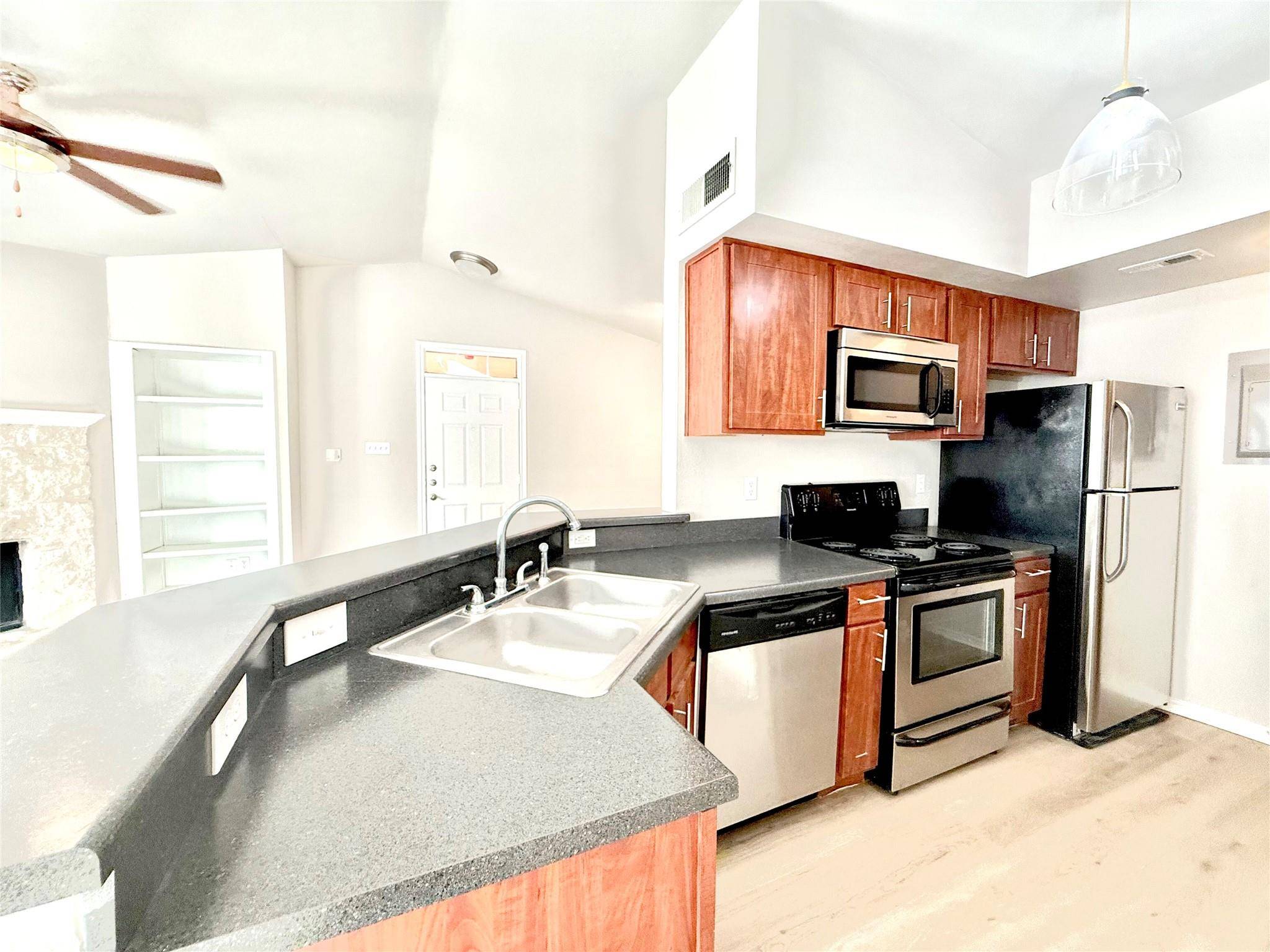 6804 N Capital of TX HWY #824, Austin, TX 78731