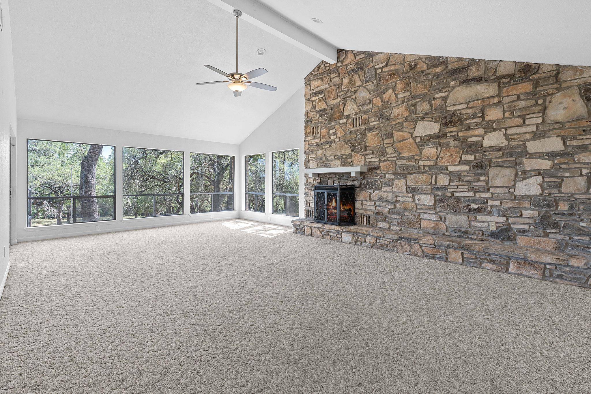 110 Hillsedge RD, Wimberley, TX 78676