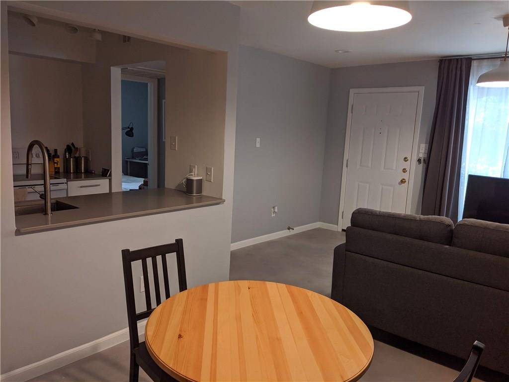 1705 Crossing PL #B-124, Austin, TX 78741