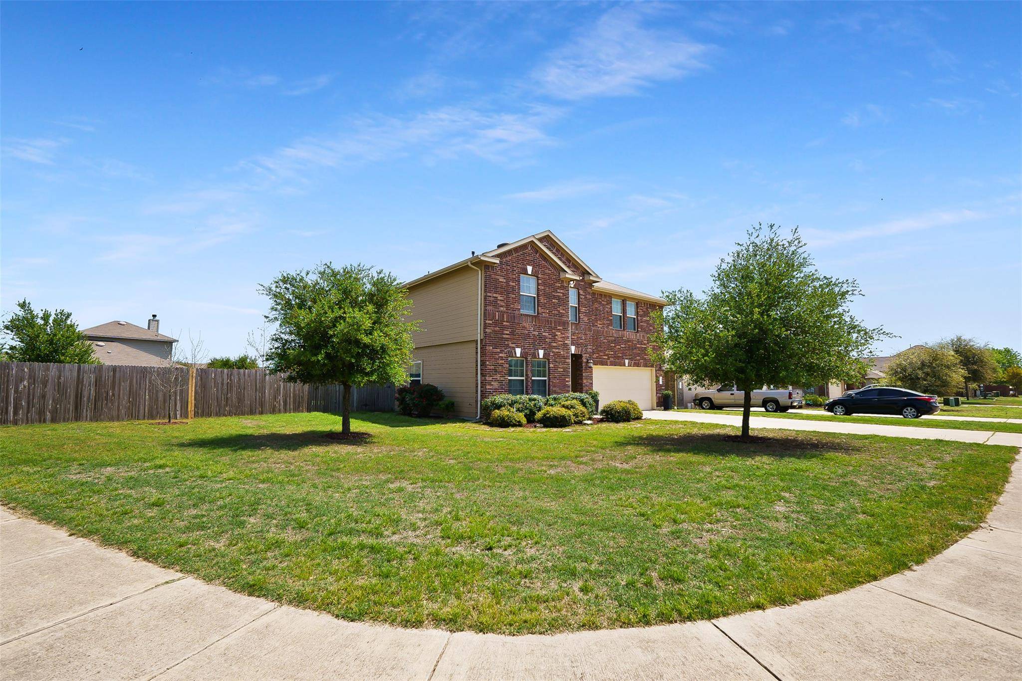 598 Sweet Gum DR, Kyle, TX 78640