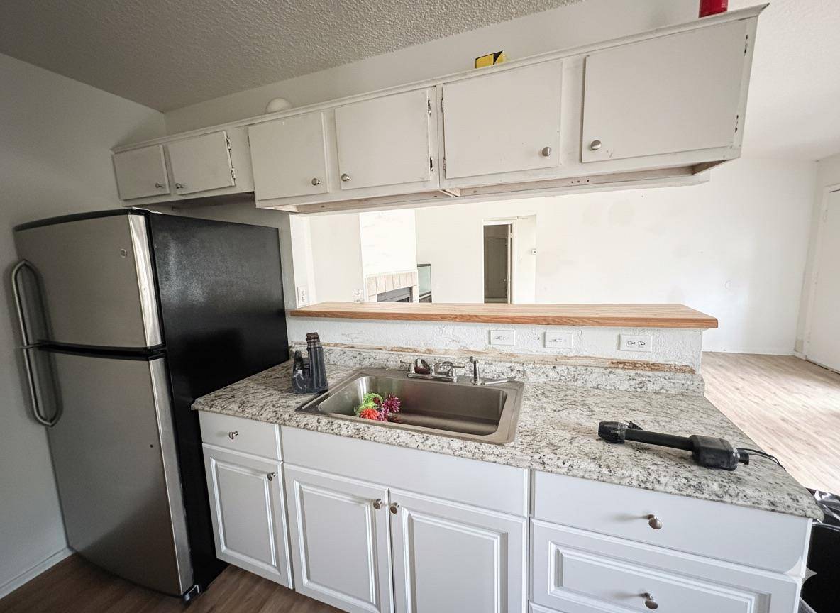 9705 Carson CRK #A, Del Valle, TX 78617