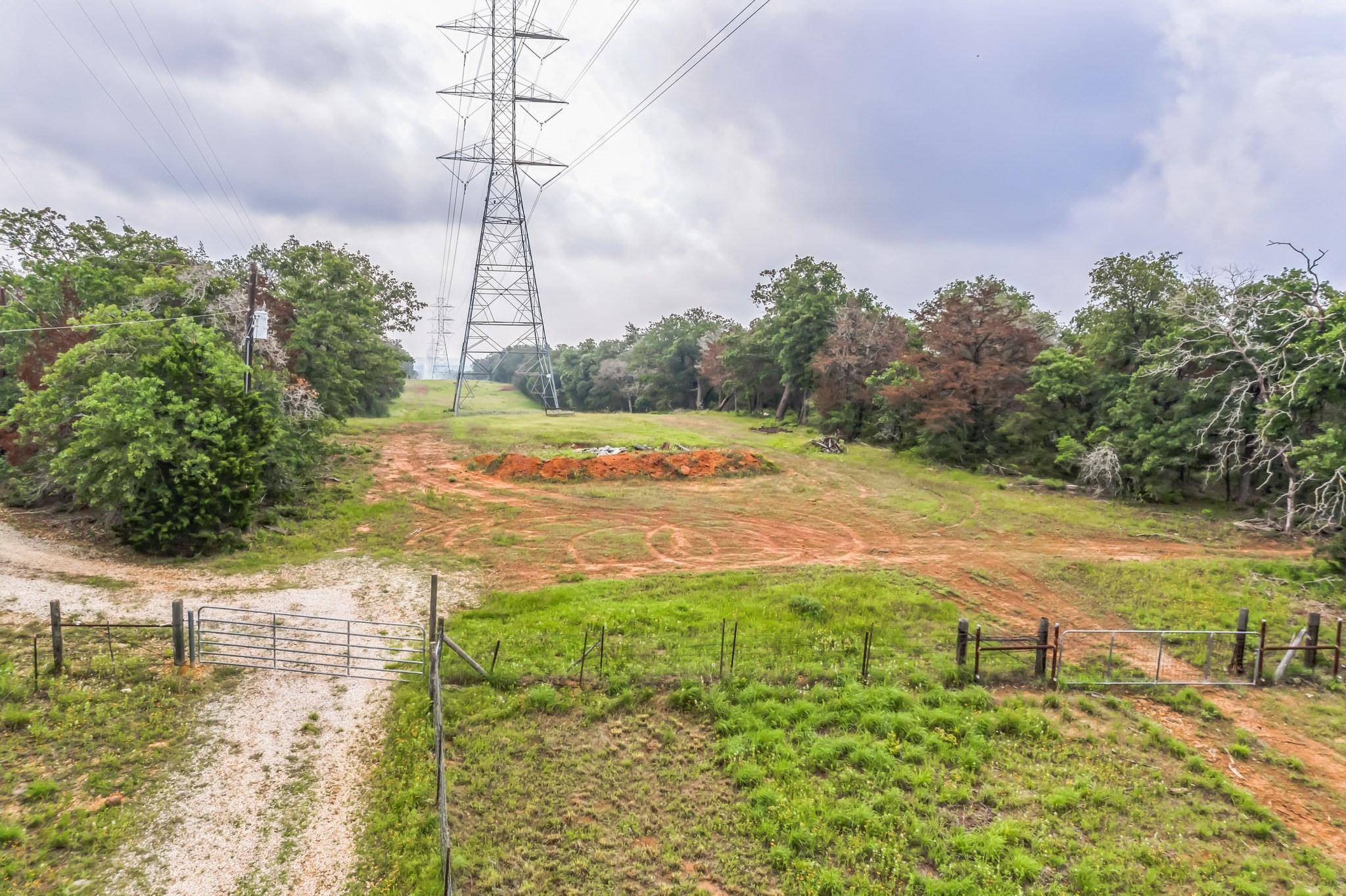1360 Sand Hills RD #A, Red Rock, TX 78662