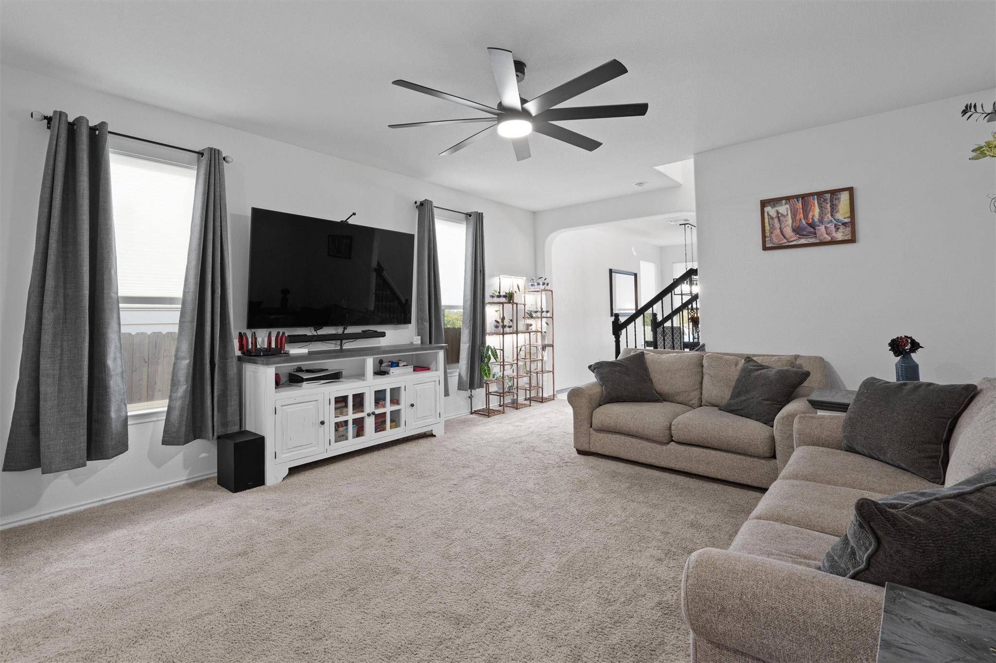 212 Katie Elder DR, Jarrell, TX 76537