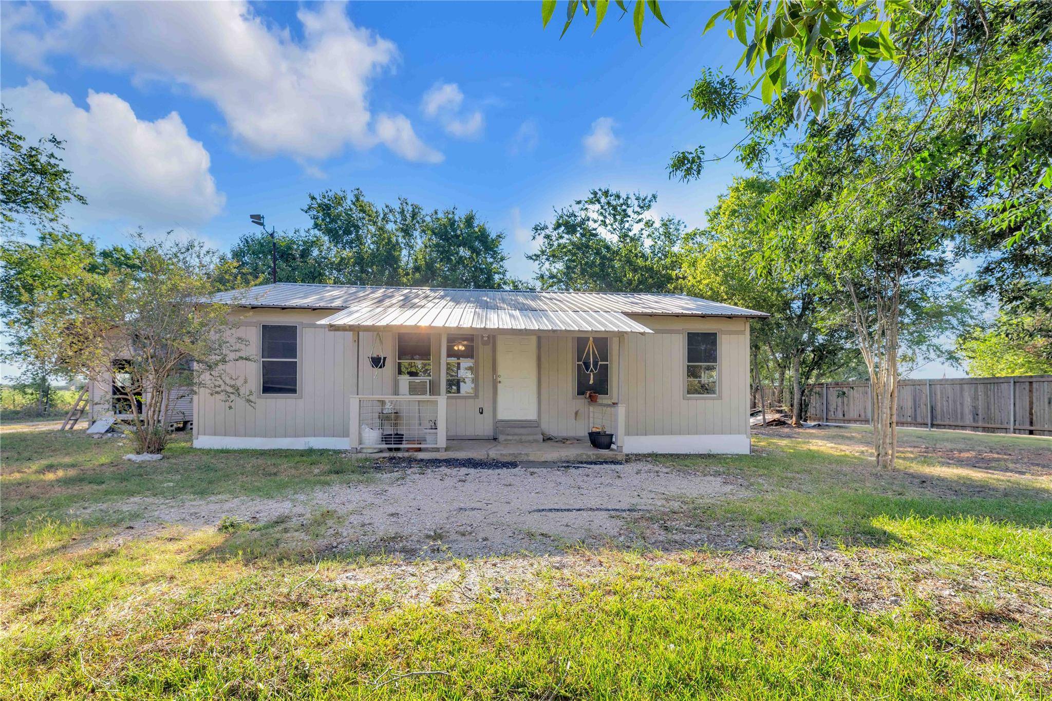 20235 Engelmann LN, Manor, TX 78653