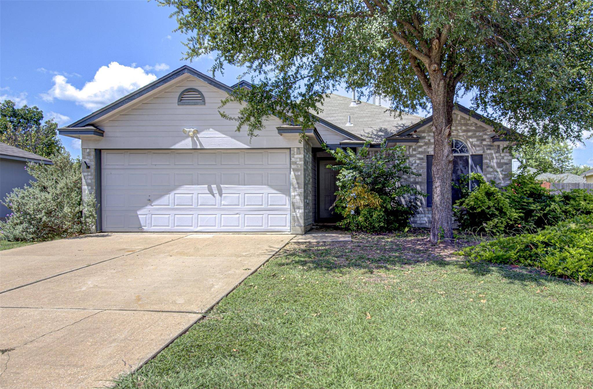 1105 Winecup CT, Leander, TX 78641