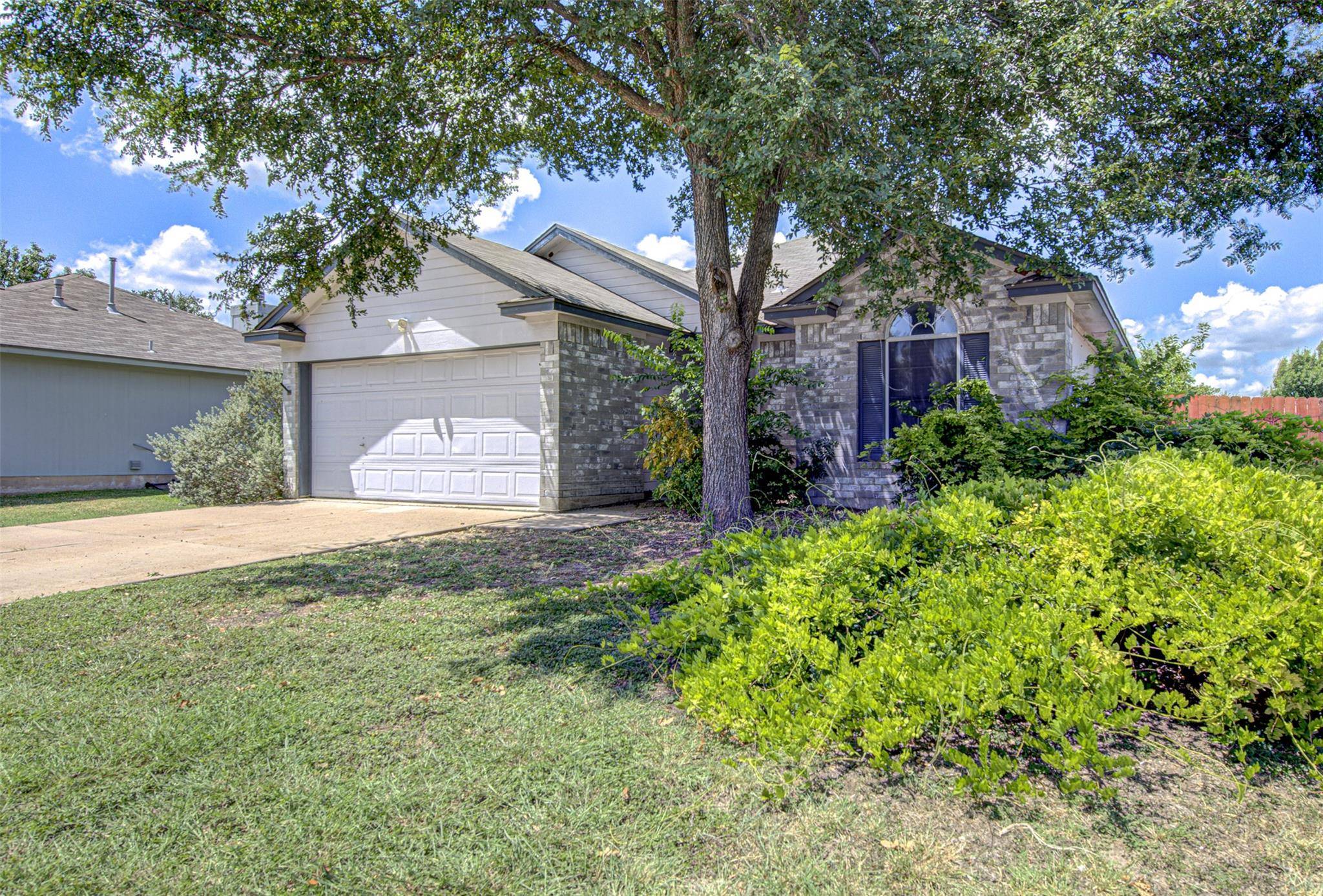 1105 Winecup CT, Leander, TX 78641