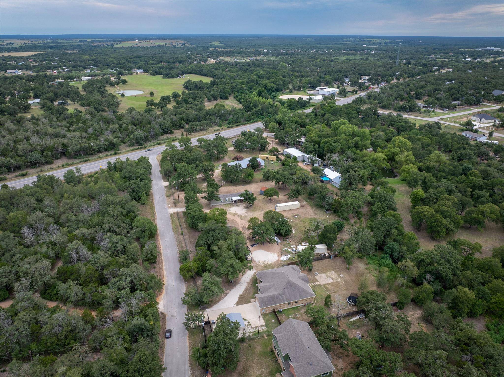 120 Leisure LN, Cedar Creek, TX 78612