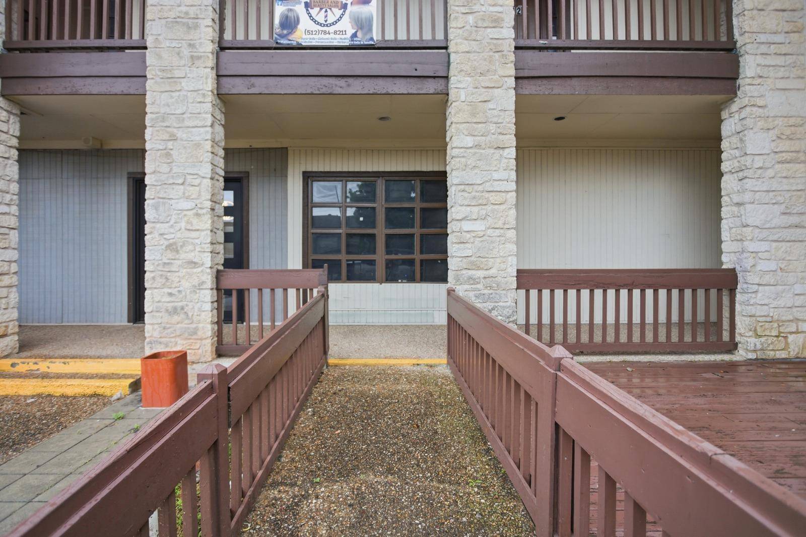 611 Carpenter Ave #101 & 102, Austin, TX 78753
