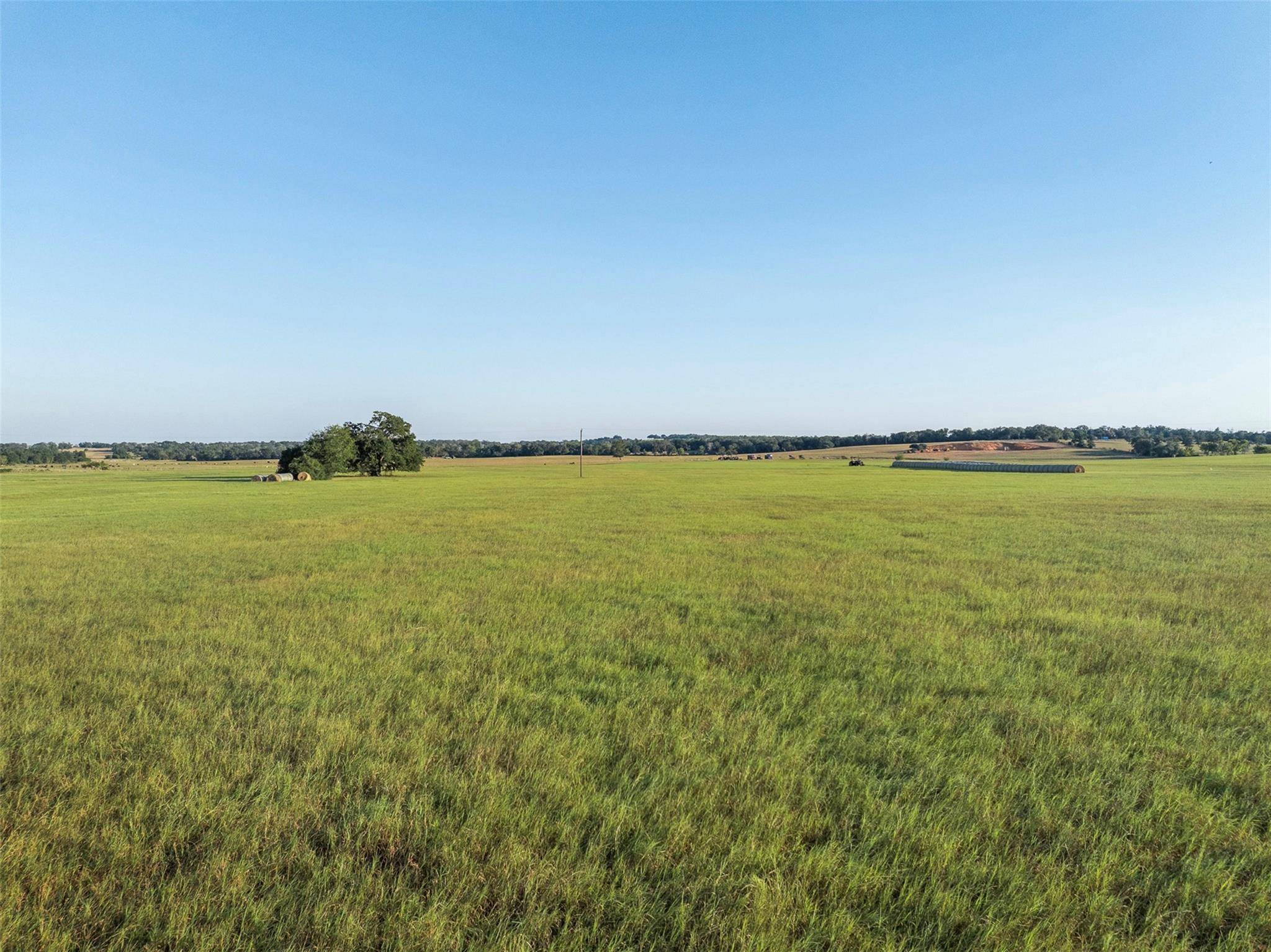 3419 County Road 309, Lexington, TX 78947