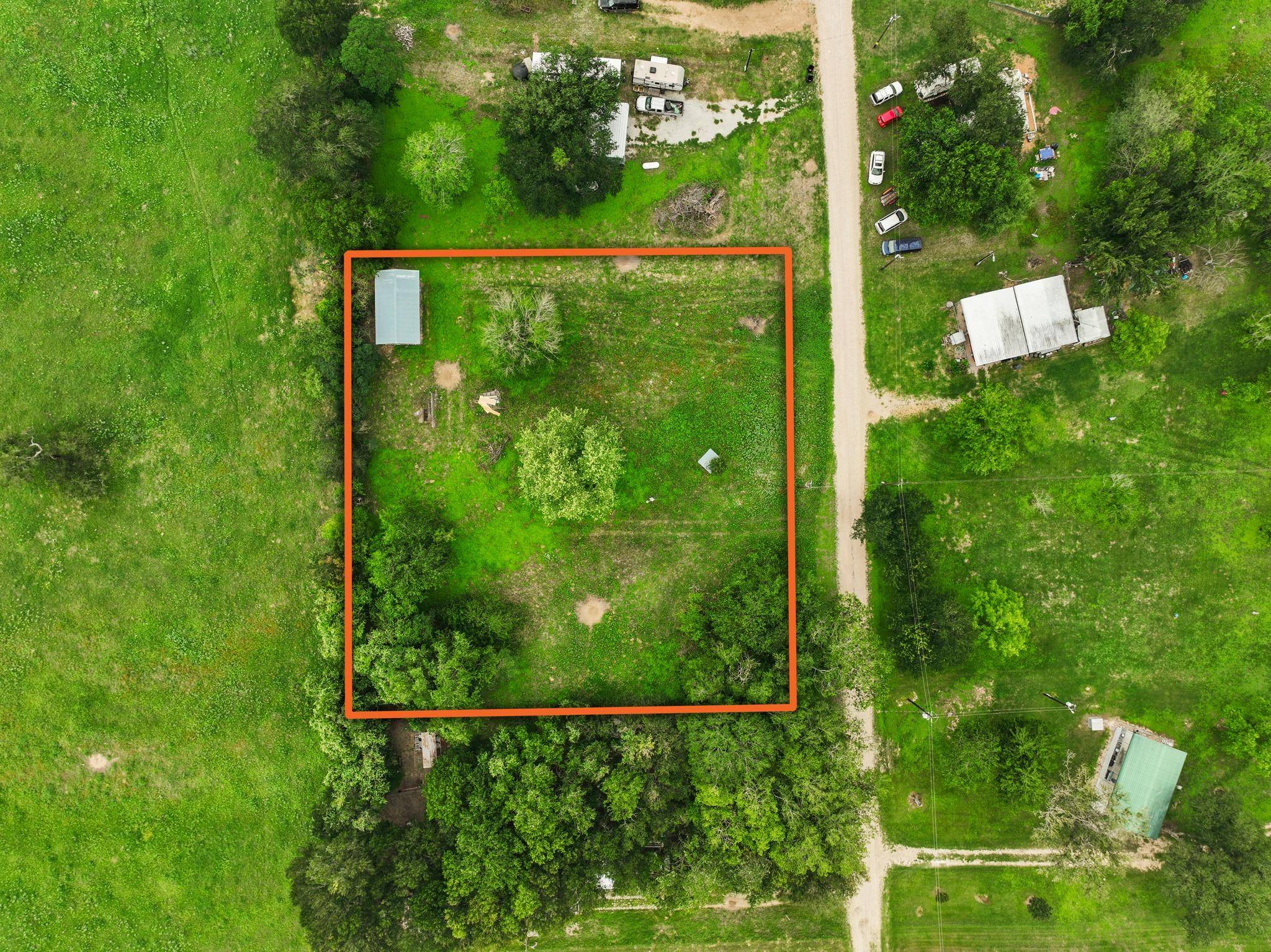 429 Hidden Shores RD, Smithville, TX 78957
