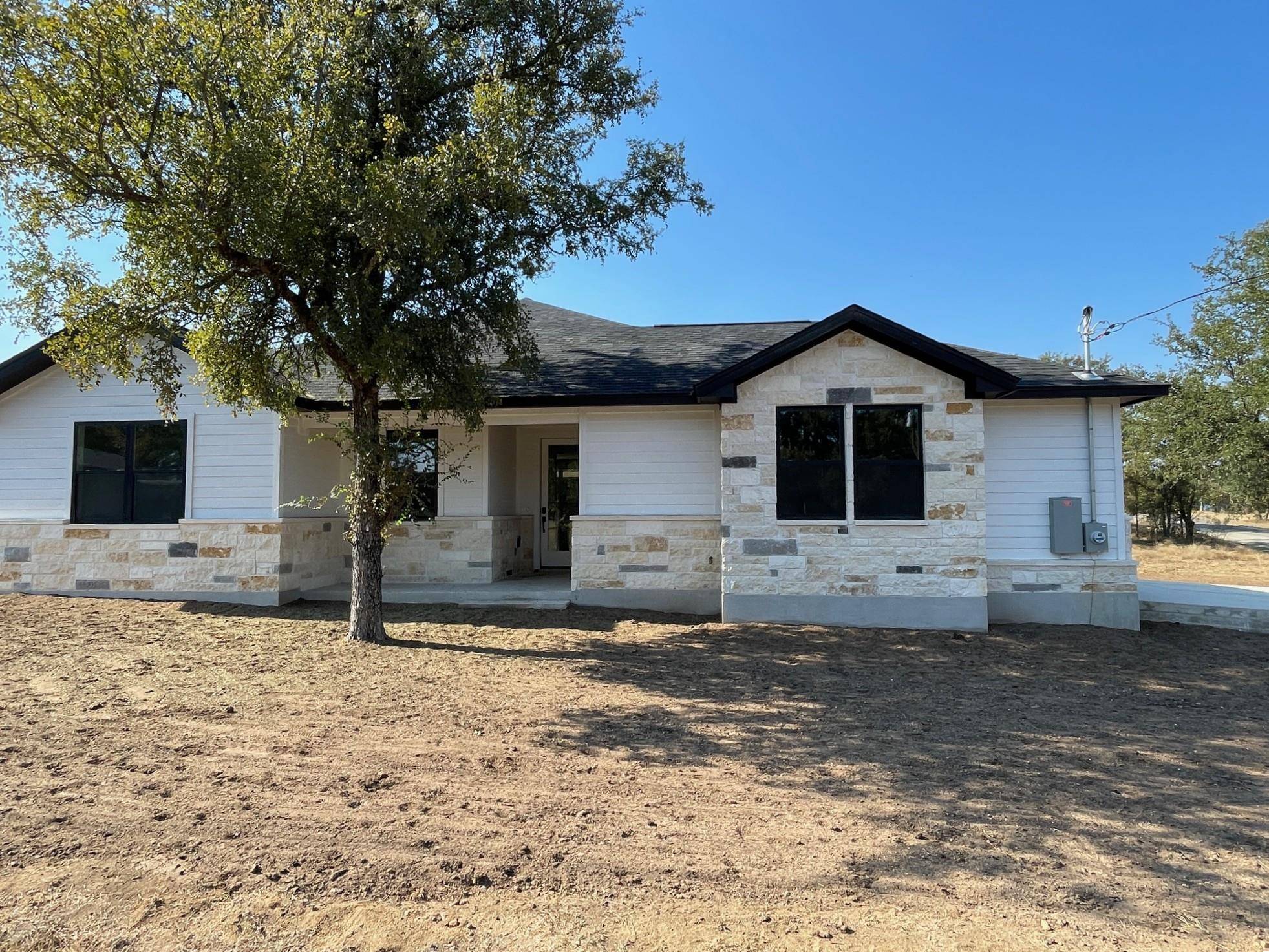 1502 Green Valley LN, Granite Shoals, TX 78654