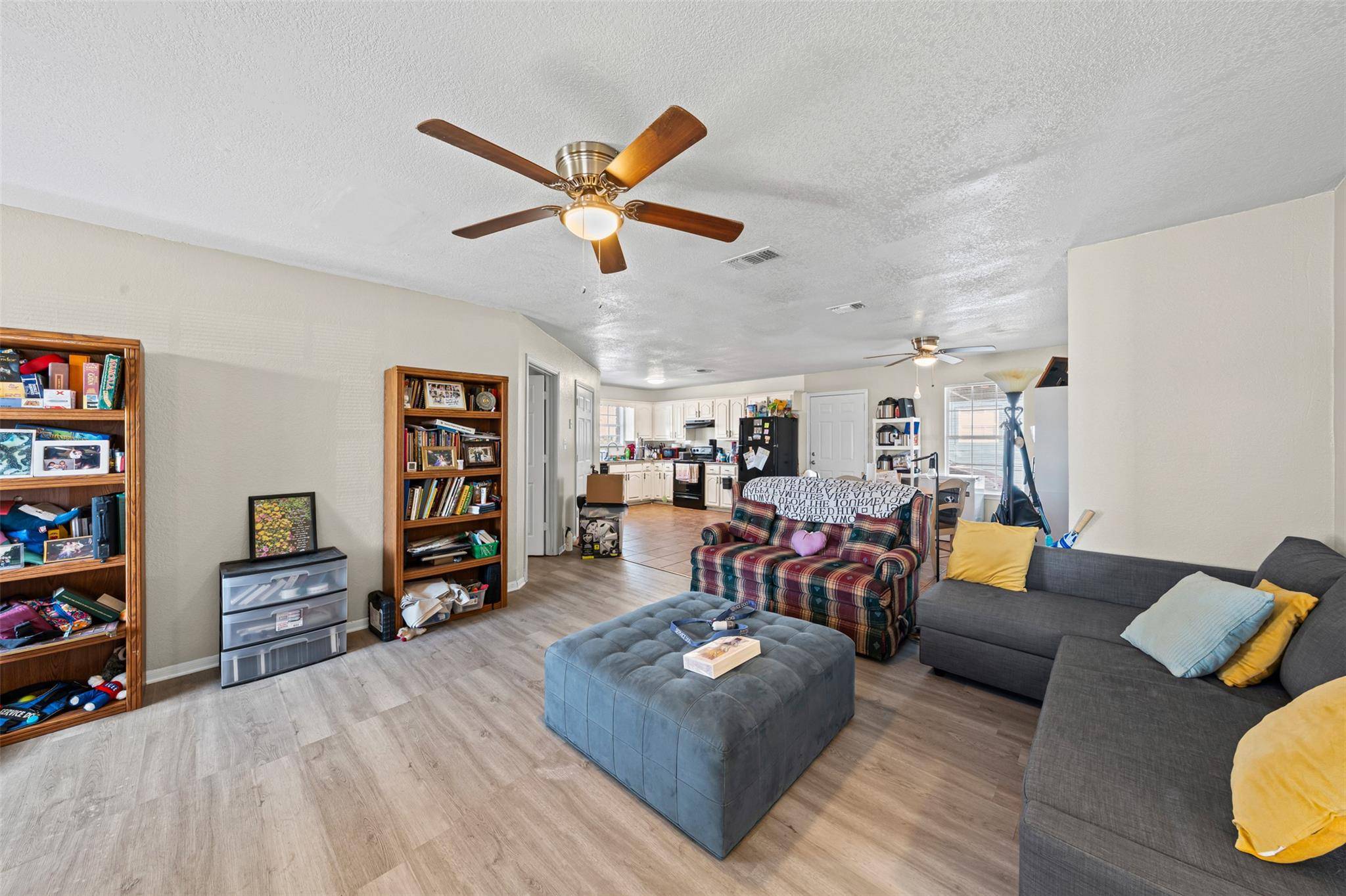 205 8th Street and 506-508 Avenue A, Moody, TX 76557