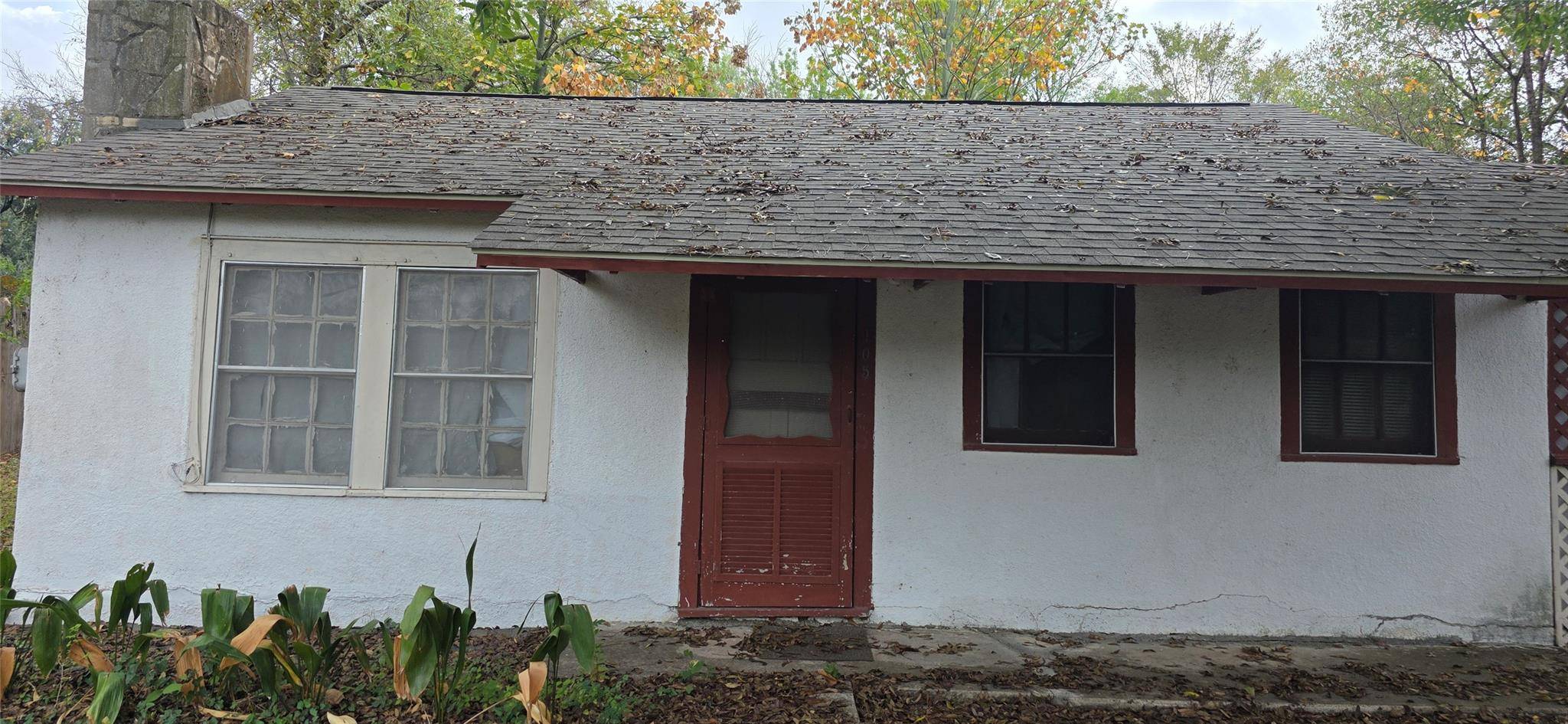 105 E Walnut DR, Austin, TX 78753