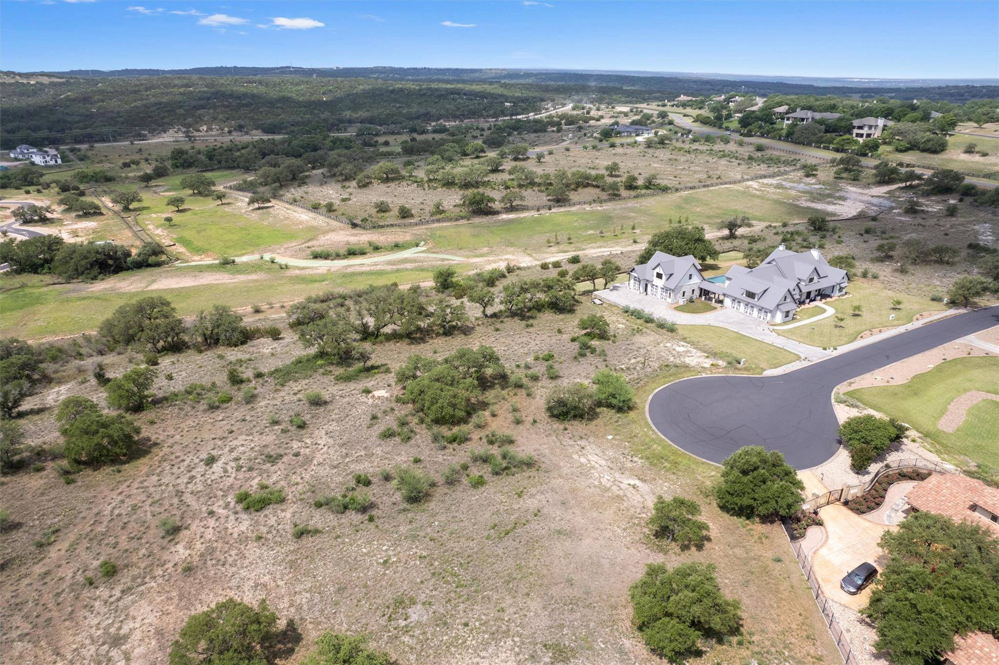 1117 Saddlebrook CYN, Spicewood, TX 78669
