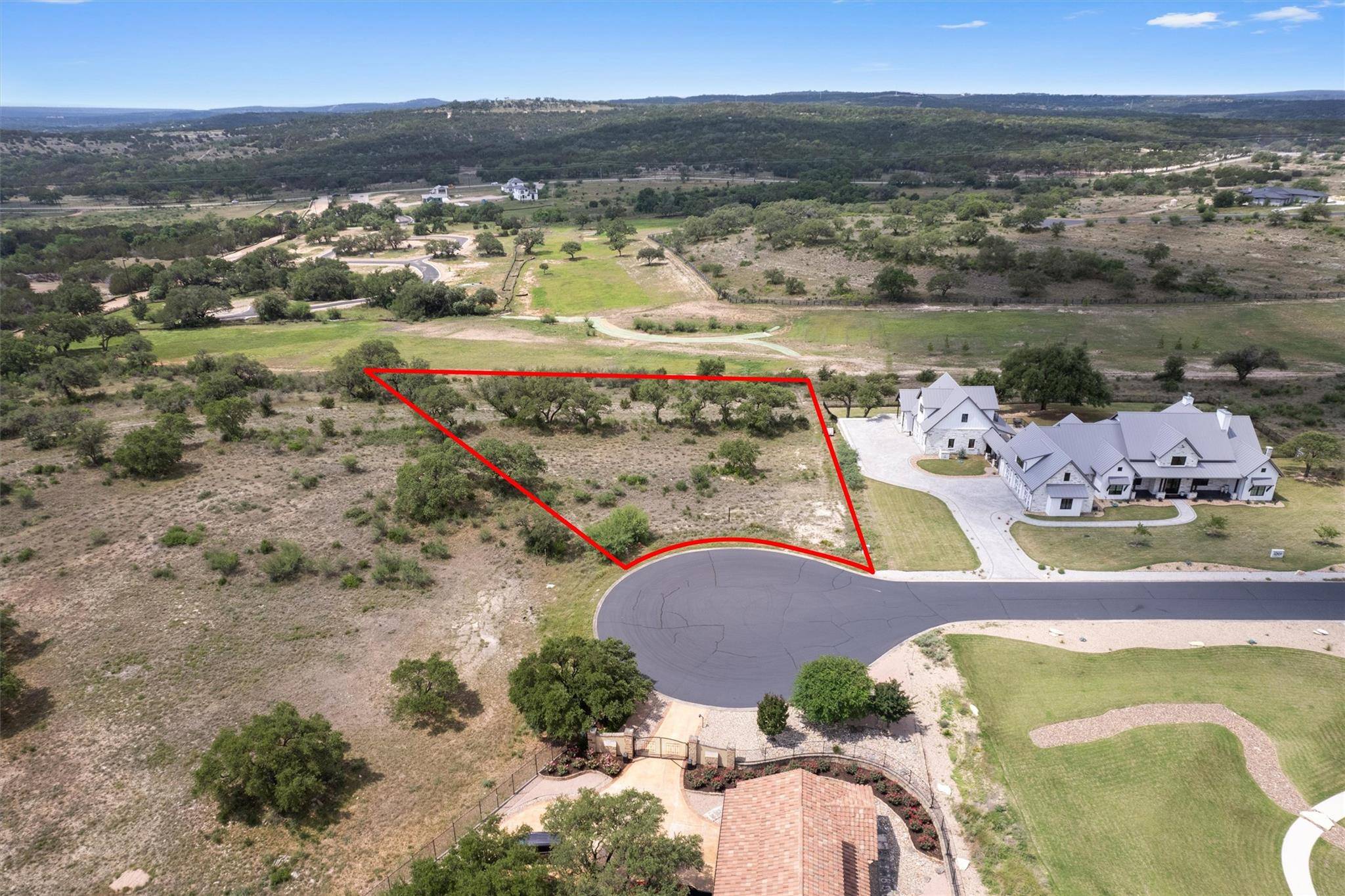 1117 Saddlebrook CYN, Spicewood, TX 78669