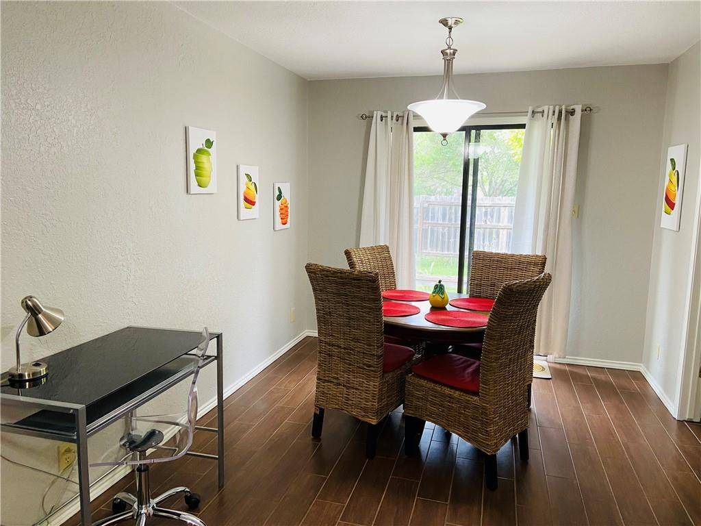 702 Blackwell Ave #A, Manchaca, TX 78652