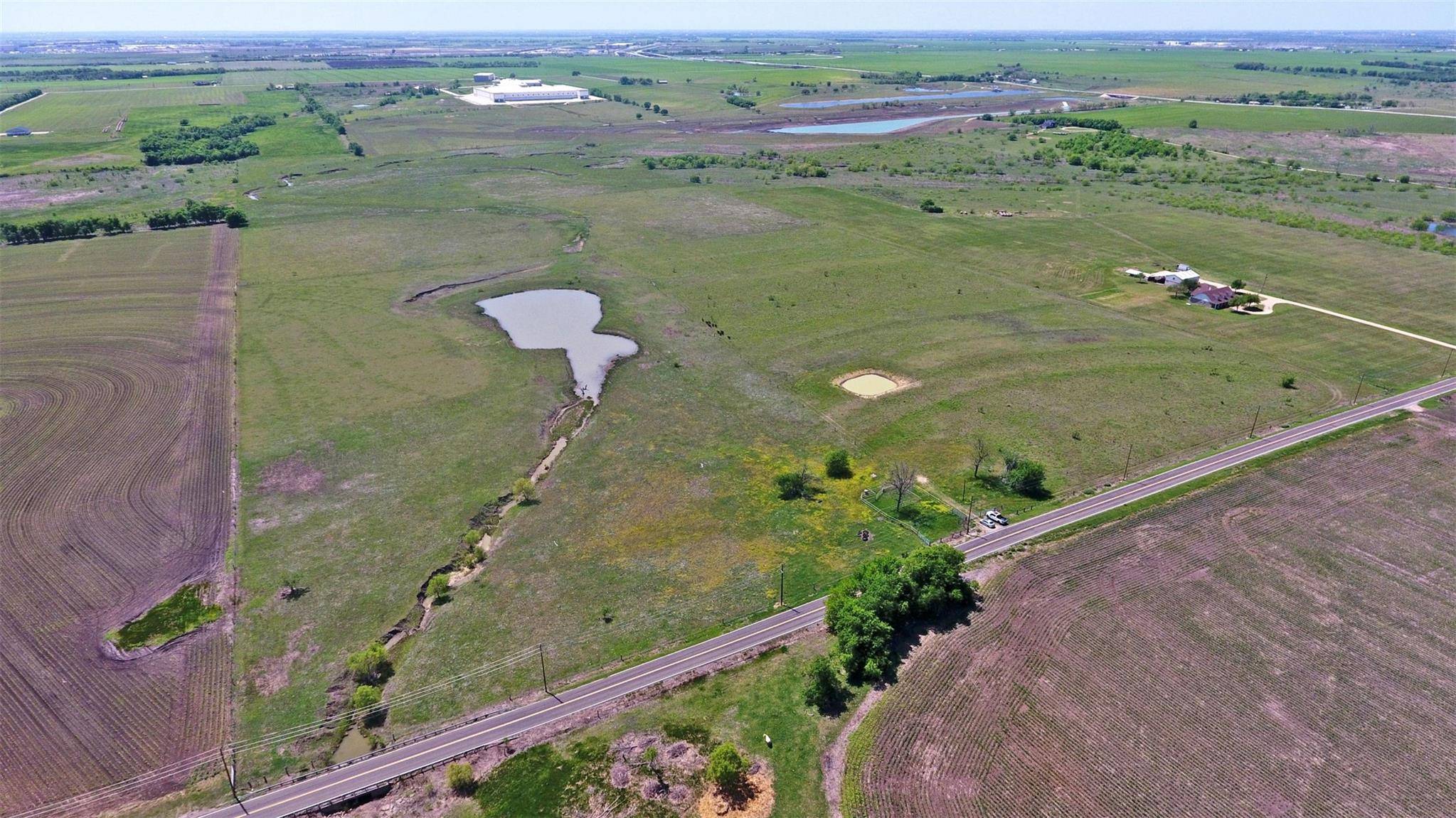 800 County Road 369 RD, Taylor, TX 76574