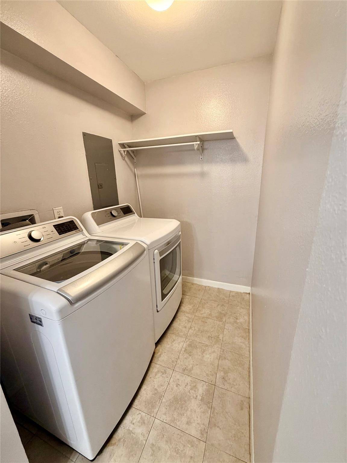 19050 W FM150 #1, Driftwood, TX 78619