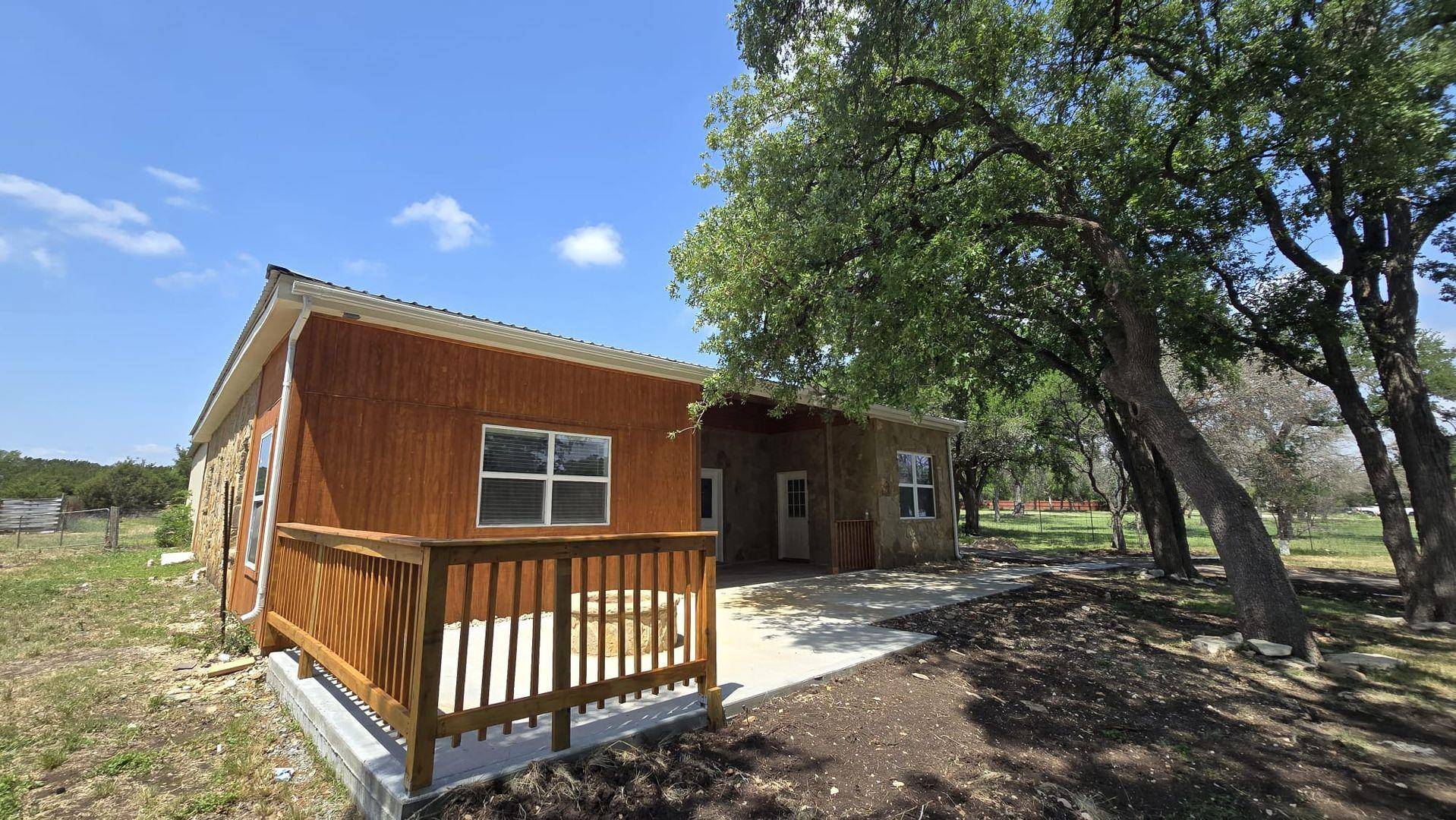 305 Remuda DR, Liberty Hill, TX 78642
