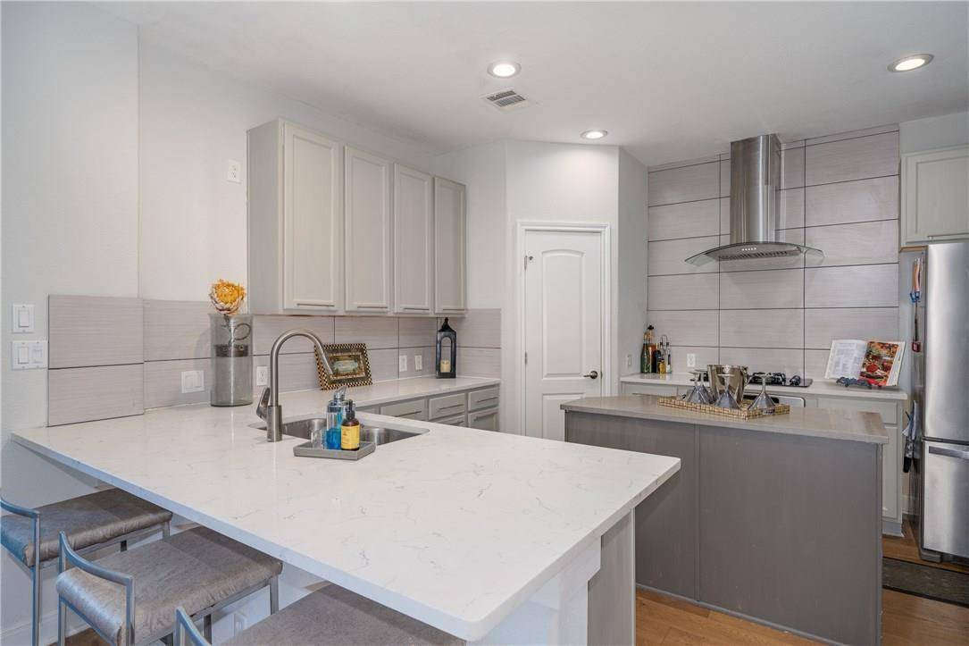 230 Sunrise Ridge CV, Austin, TX 78738