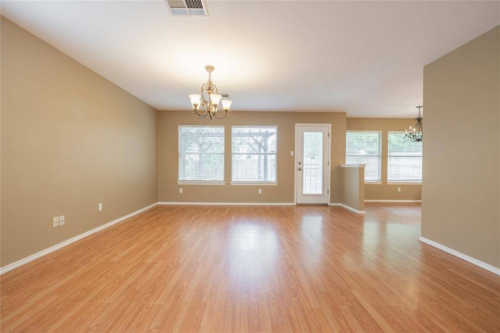 1518 Sundance DR, Round Rock, TX 78665