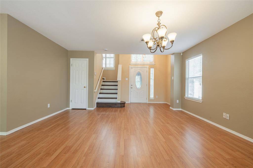 1518 Sundance DR, Round Rock, TX 78665
