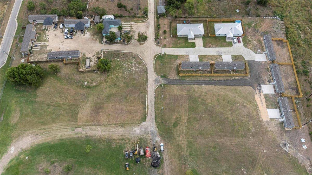 9231 Williamson RD, Buda, TX 78610
