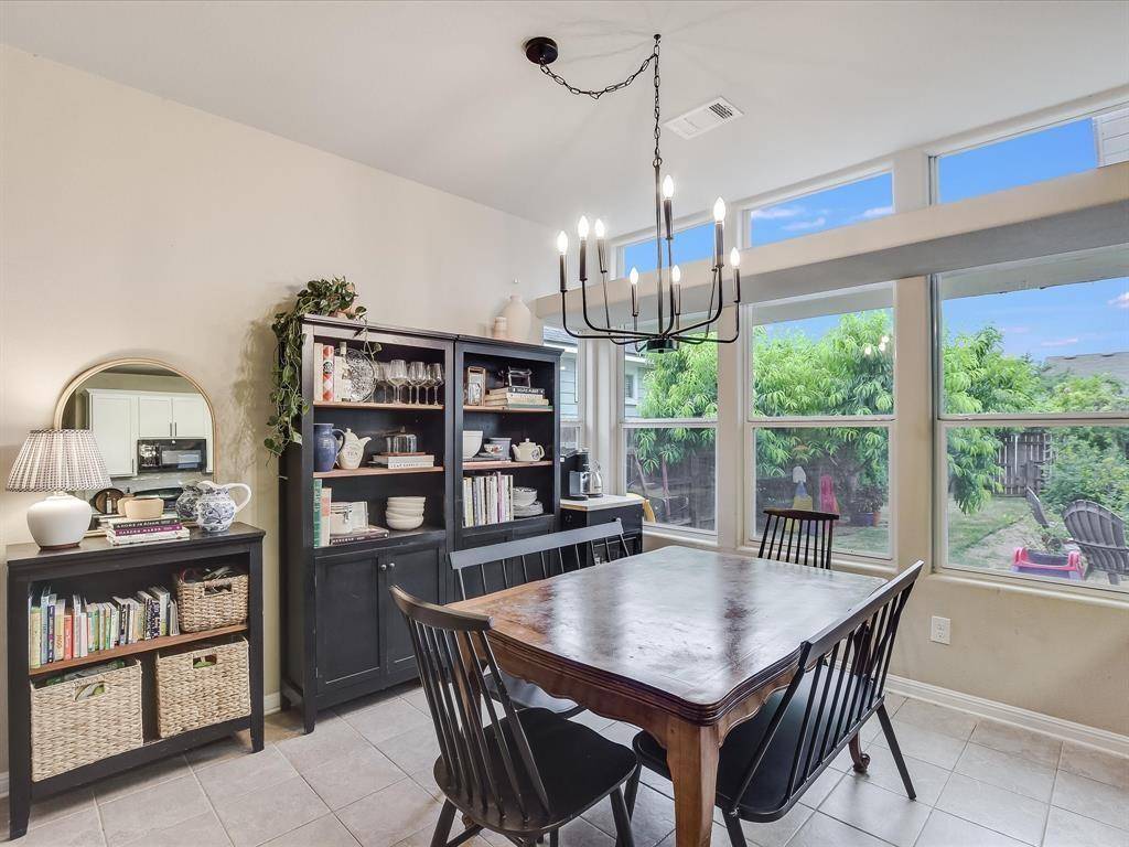 305 Trestle Tree ST, San Marcos, TX 78666