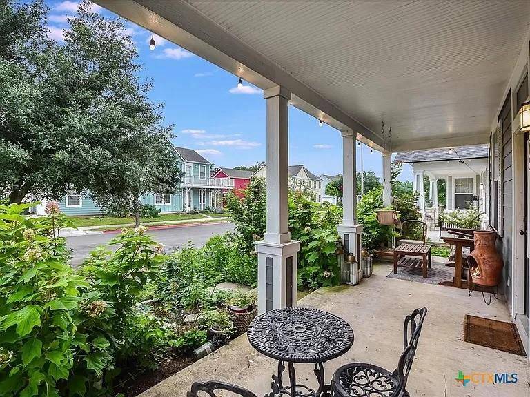 305 Trestle Tree ST, San Marcos, TX 78666