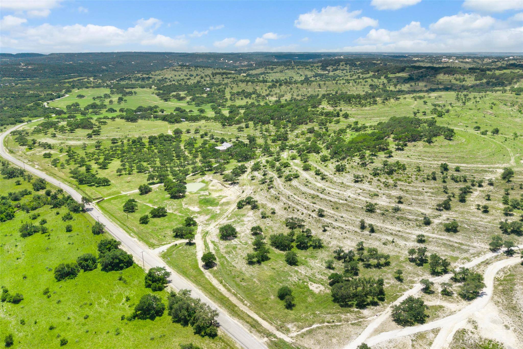 5032 Kendalia RD, Blanco, TX 78606