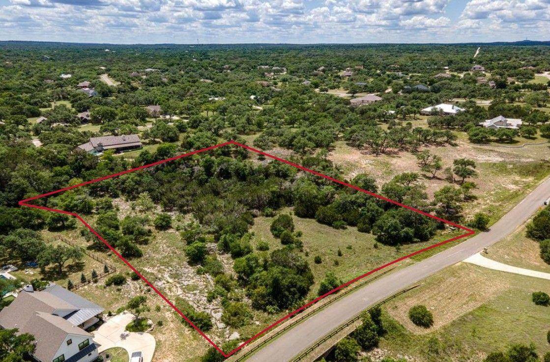 673 Yorks XING, Driftwood, TX 78619