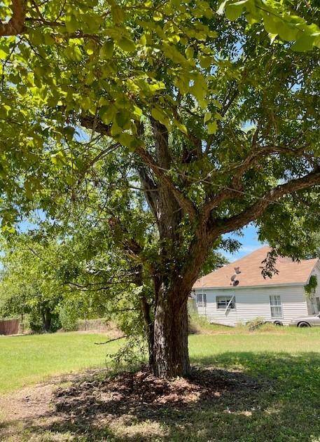 505 E 4th ST, Cameron, TX 76520