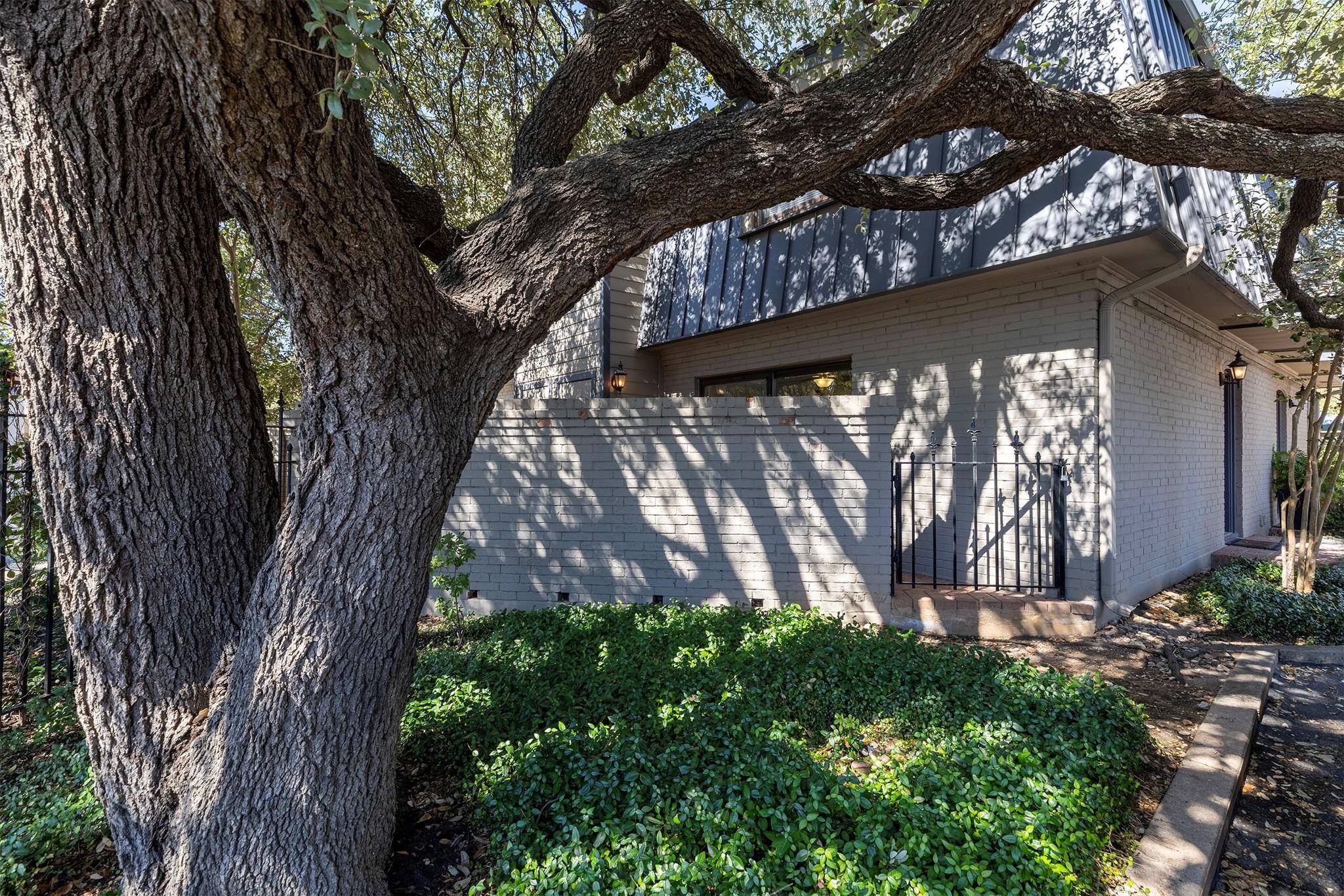 2500 Steck Ave #5, Austin, TX 78757