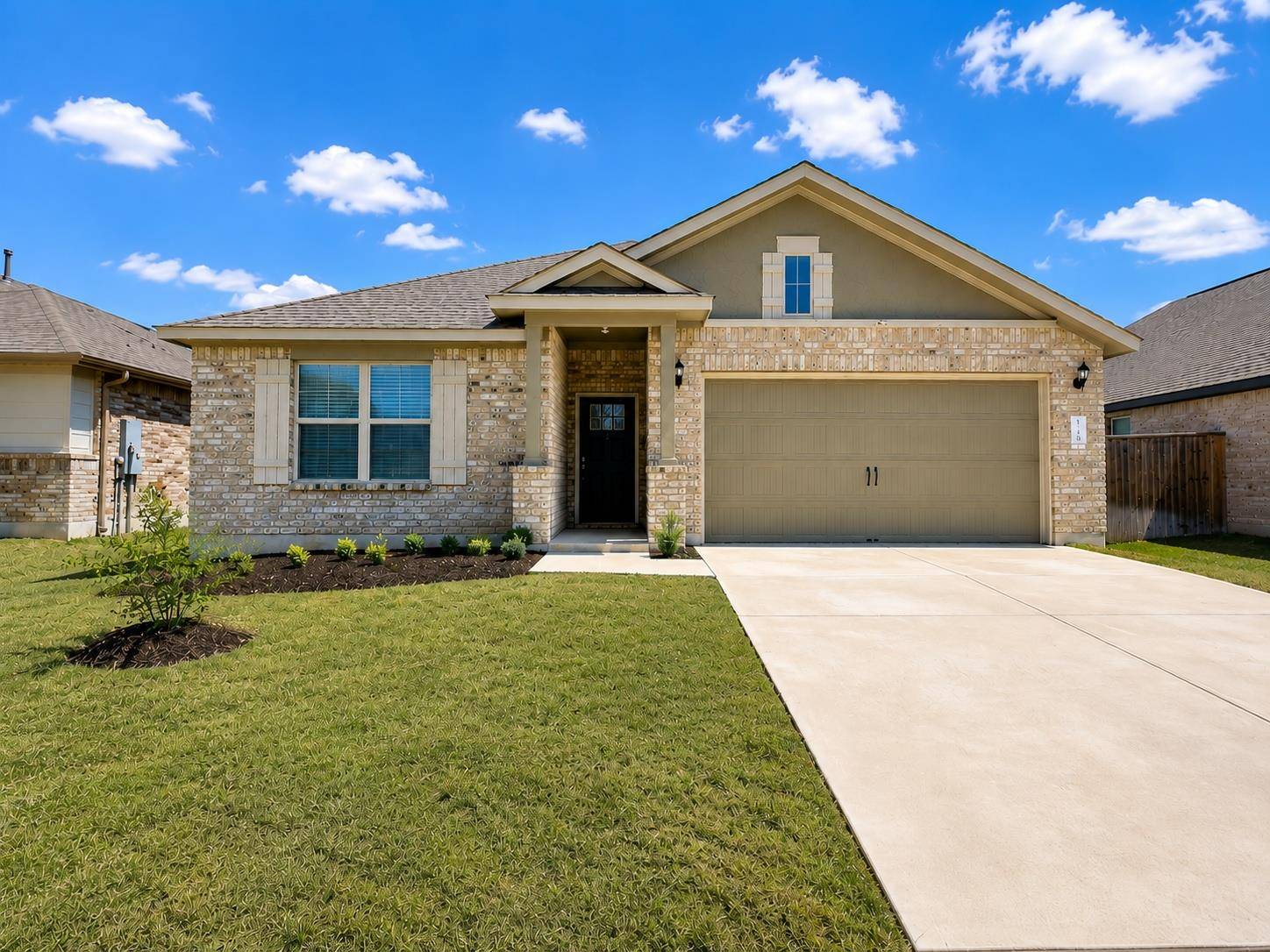 132 Periwinkle LN, Bastrop, TX 78602