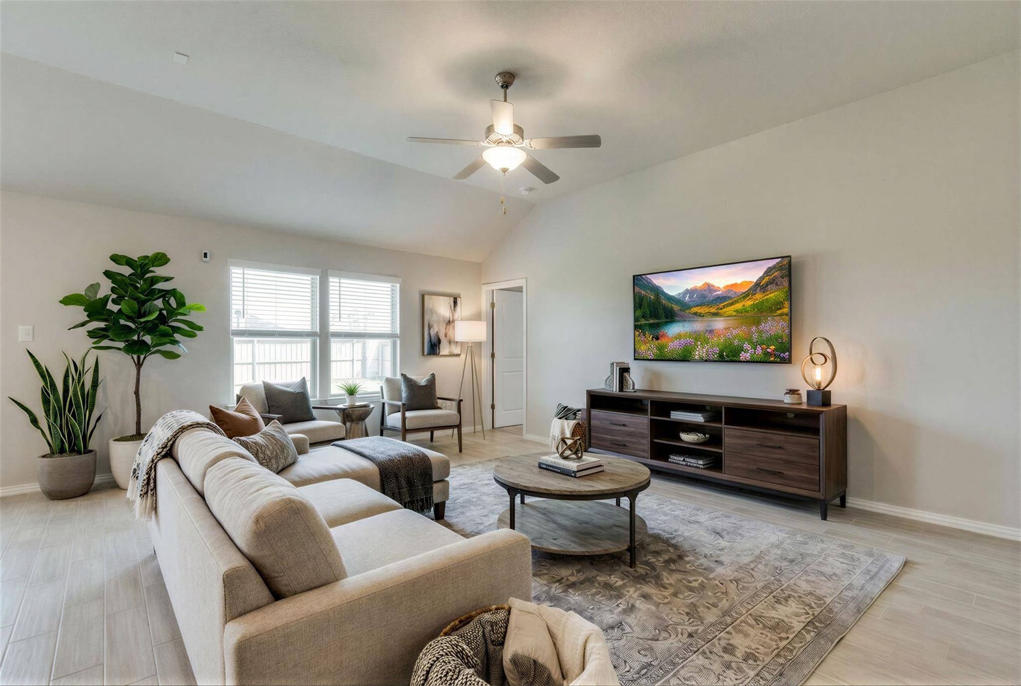 132 Periwinkle LN, Bastrop, TX 78602